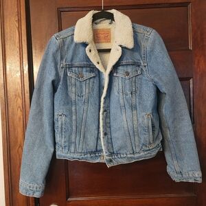 Levi's Sherpa lined trucker jacket